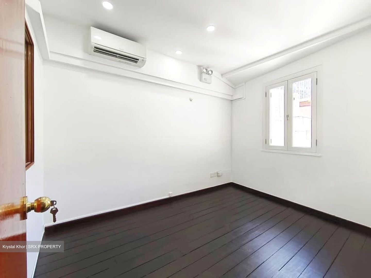 Tras Street (D2), Office #581731501